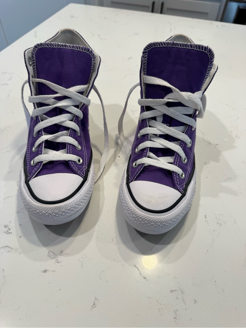 WOMEN'S 7.5 PURPLE CONVERSE CHUCK TAYLOR ALL STAR HIGH TOP CASUAL SHOES - Picture 3 of 8
